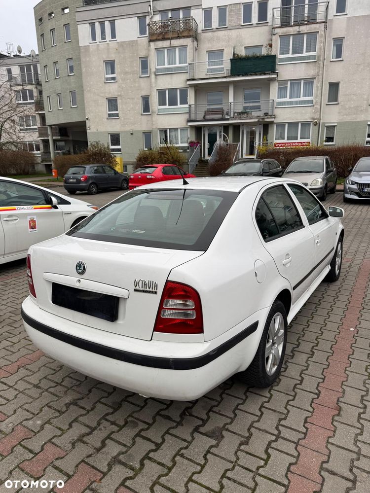 Skoda Octavia 1.8T Tour Classic - 4