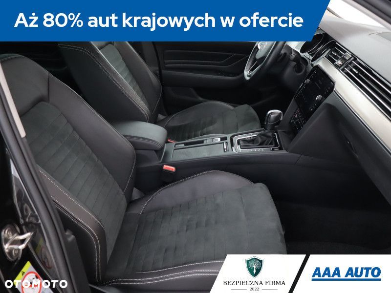 Volkswagen Passat - 10