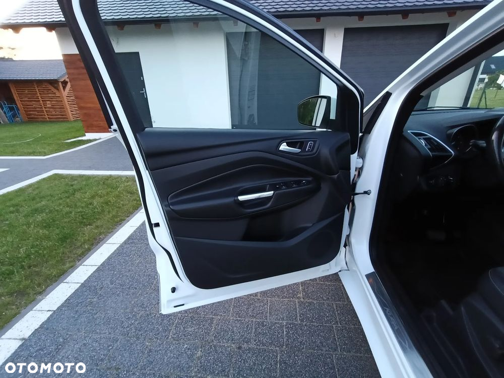 Ford Kuga 2.0 TDCi 4WD Titanium Plus - 12