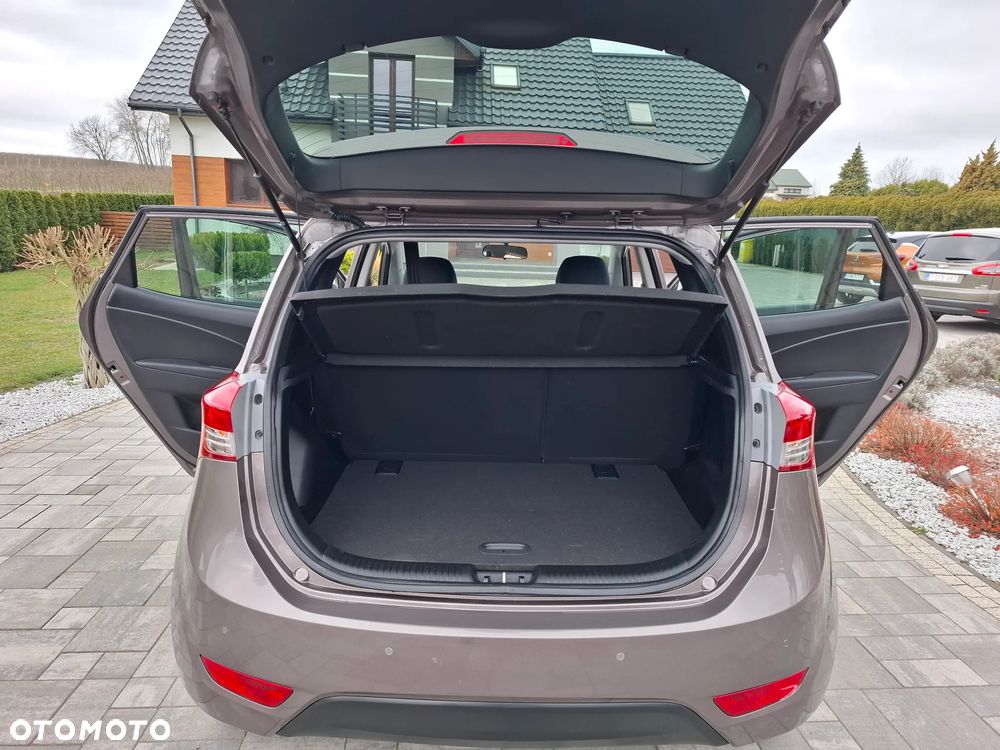 Hyundai ix20 1.4 Edition 20 - 27