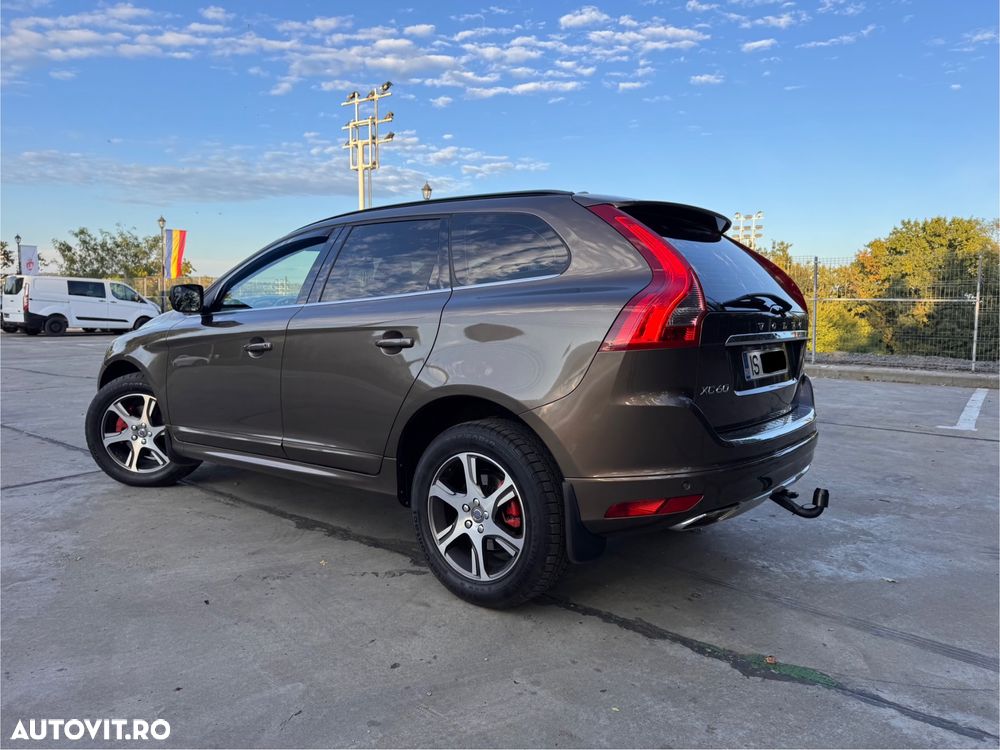Volvo XC 60 - 6