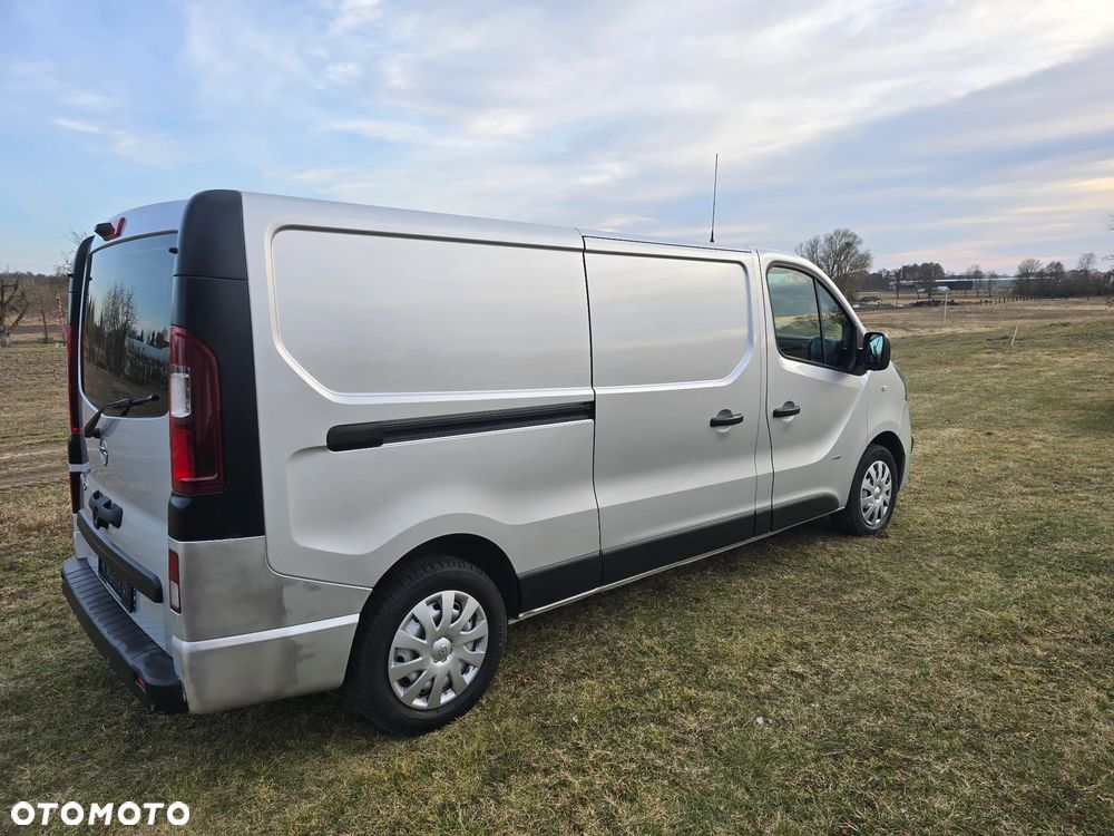 Opel Vivaro - 21