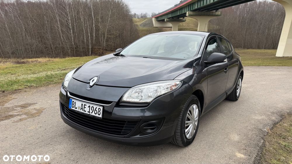 Renault Megane 1.6 16V 100 J'taime - 9
