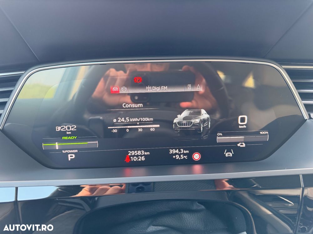 Audi Q8 55 quattro Advanced - 29