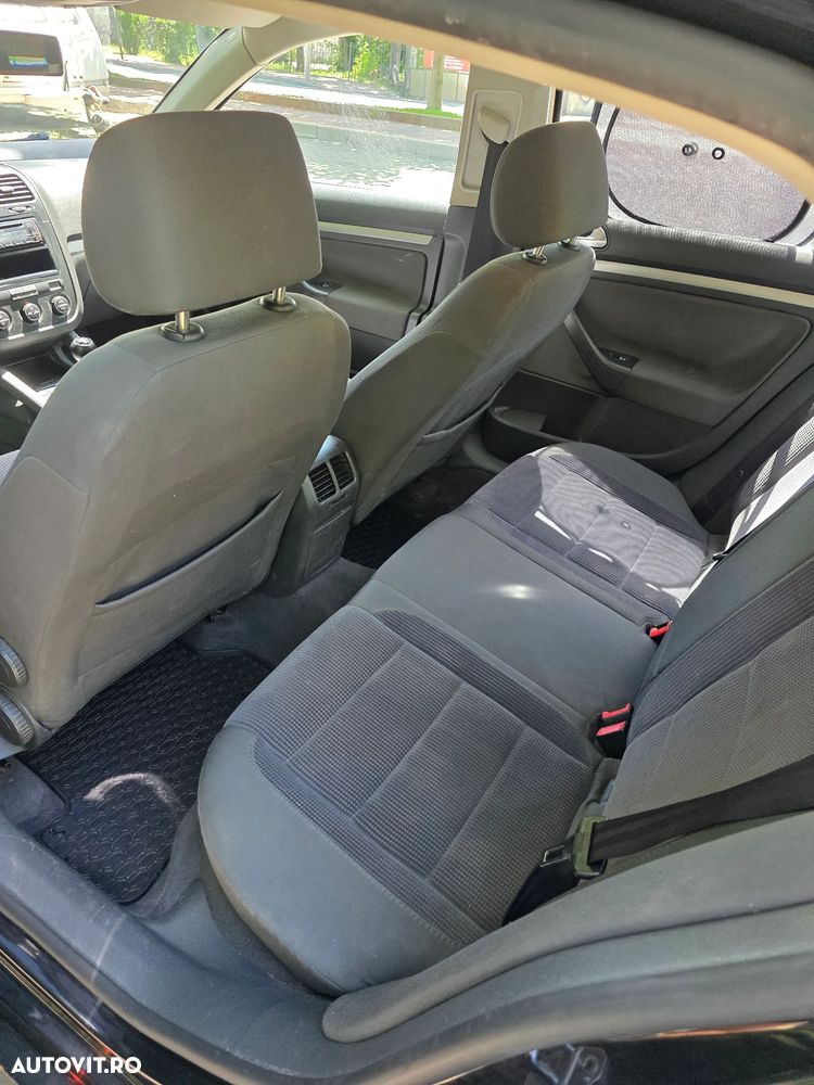 Volkswagen Jetta 1.9 TDI Comfortline - 7