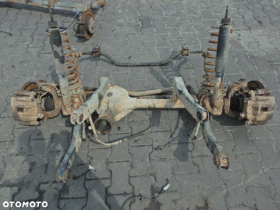 CHEROKEE KJ 2.5 CRD MOST ZAWIESZENIE BELKA PRZÓD - 1