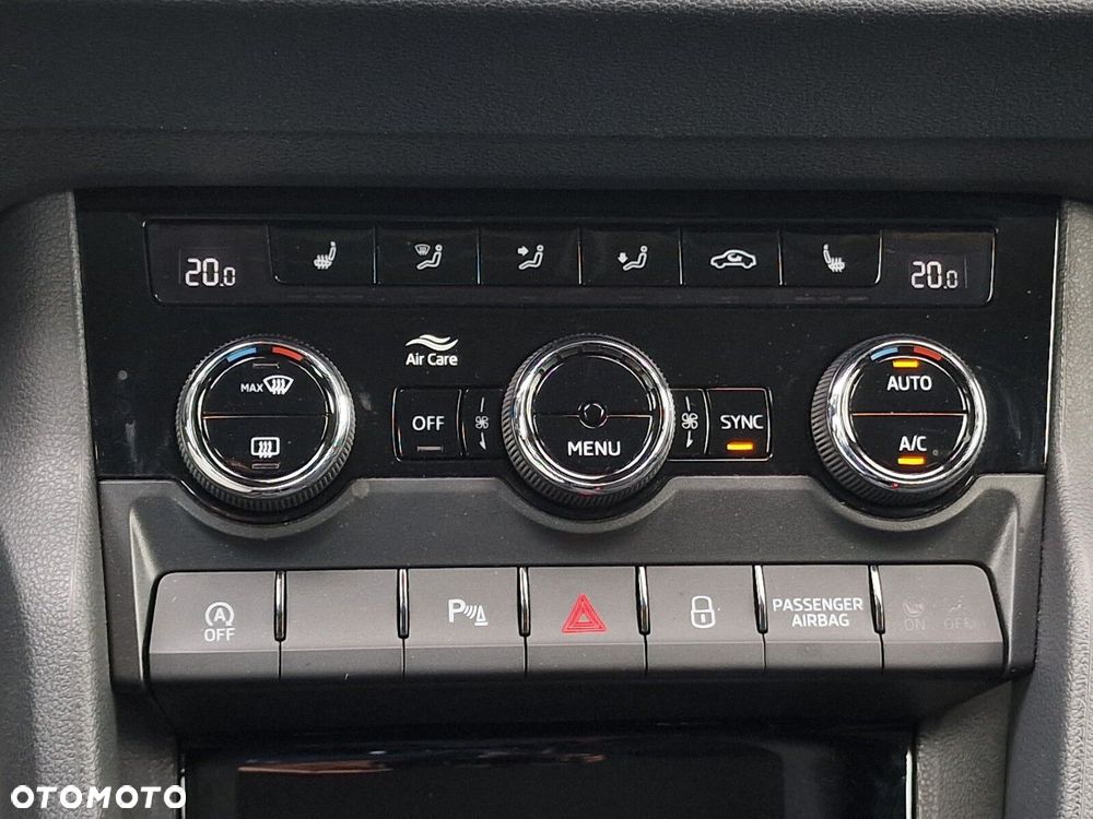 Skoda Karoq 1.5 TSI ACT Selection DSG - 26