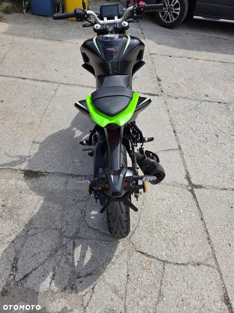 QJMOTOR SRK 125S - 8