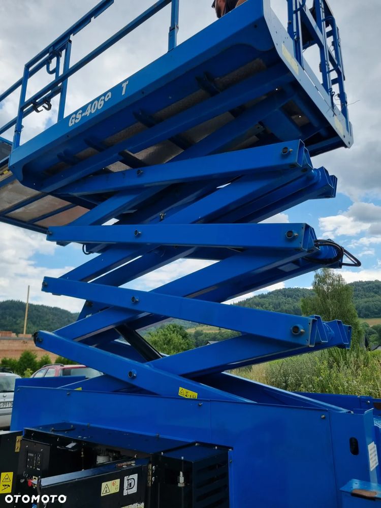 Genie Zwyżka GS-4069RT Podnośnik Nożycowy 14,5 metra jak Nowa 2017r z Norwegii 738mtg 4x4 silnik Kubota - 12