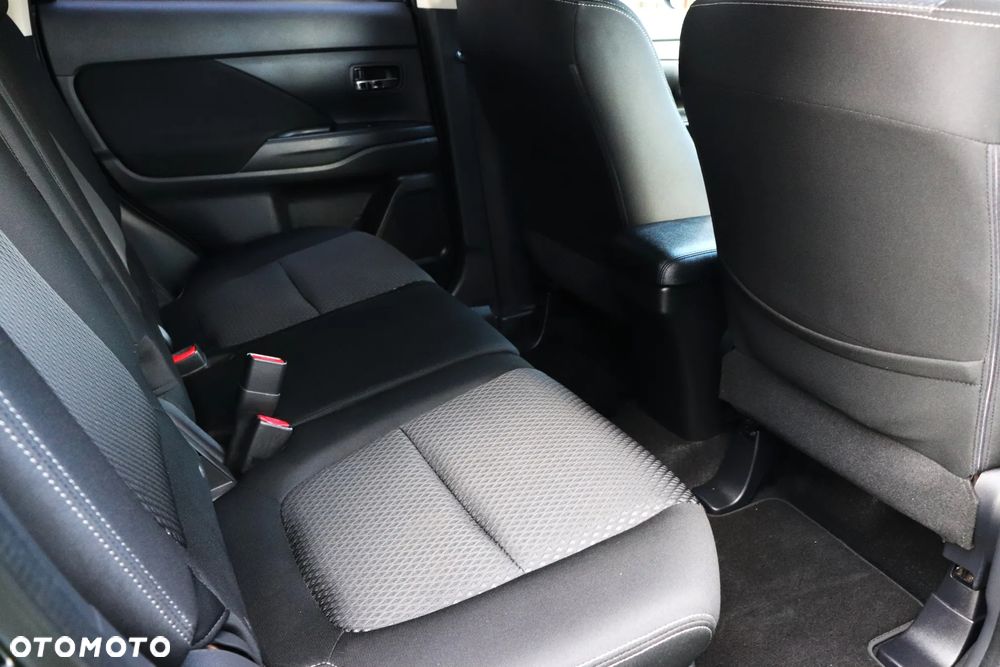 Mitsubishi Outlander 2.0 2WD Edition - 22
