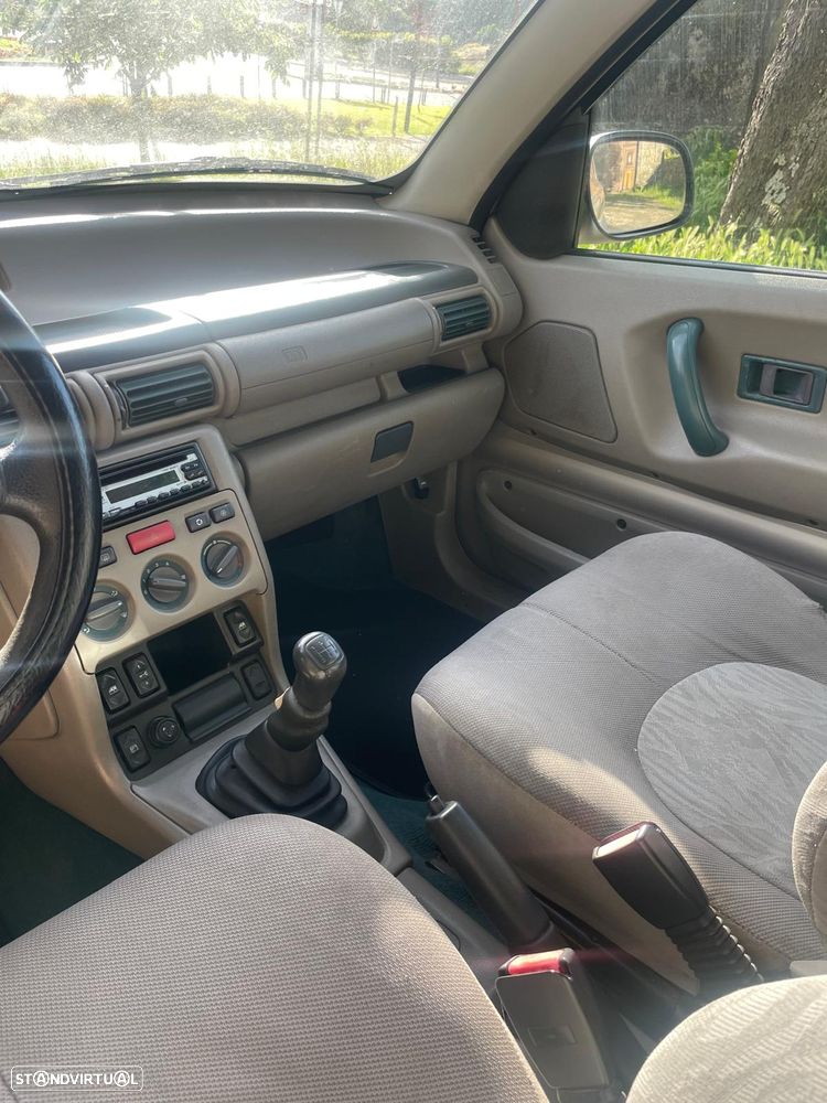 Land Rover Freelander 2.0 di - 10