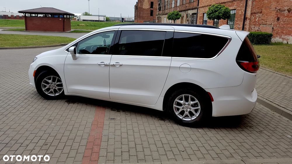 Chrysler Pacifica - 19