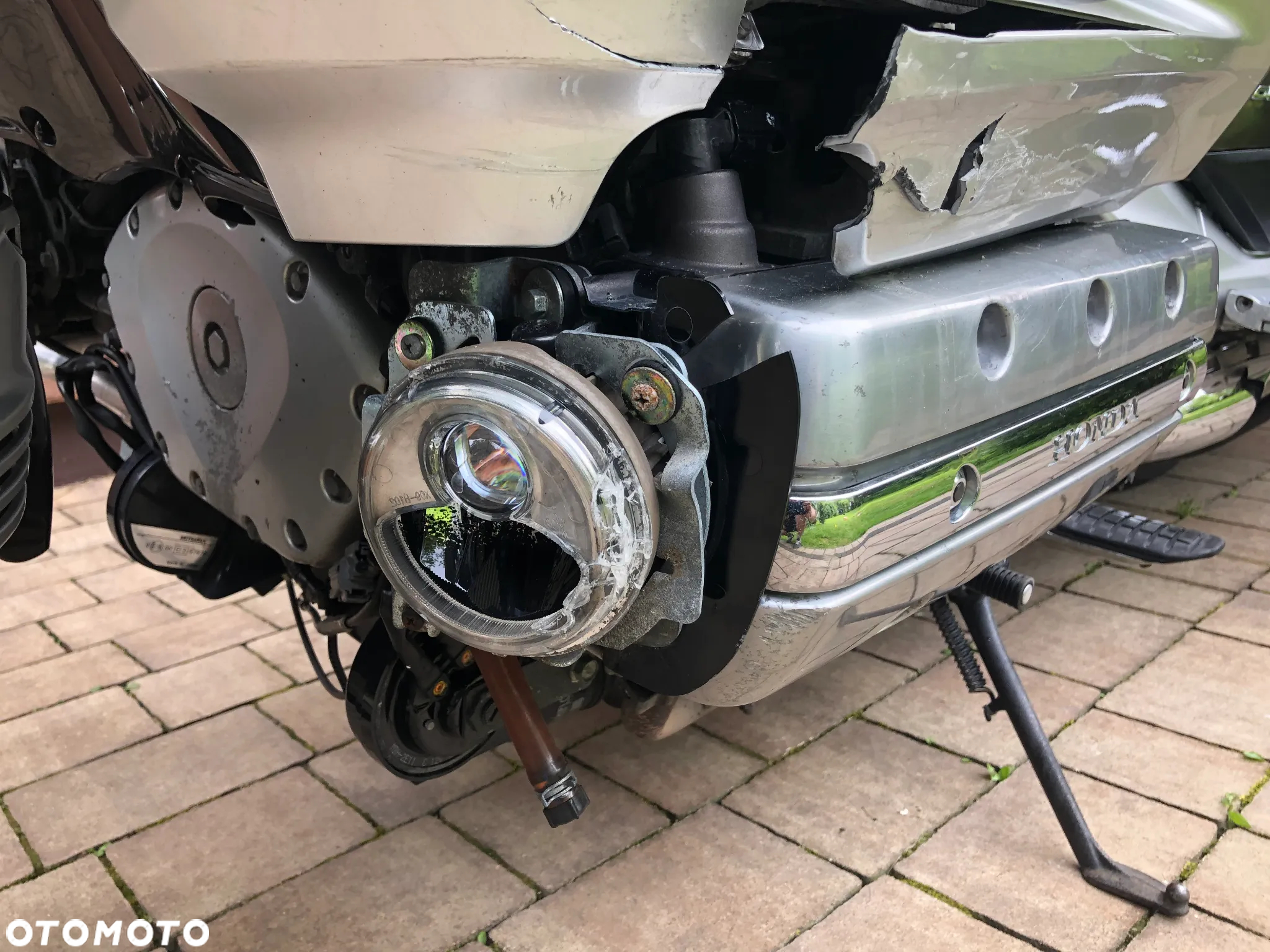 Honda GL - 10