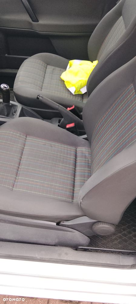 Volkswagen Polo 1.4 Tour - 11