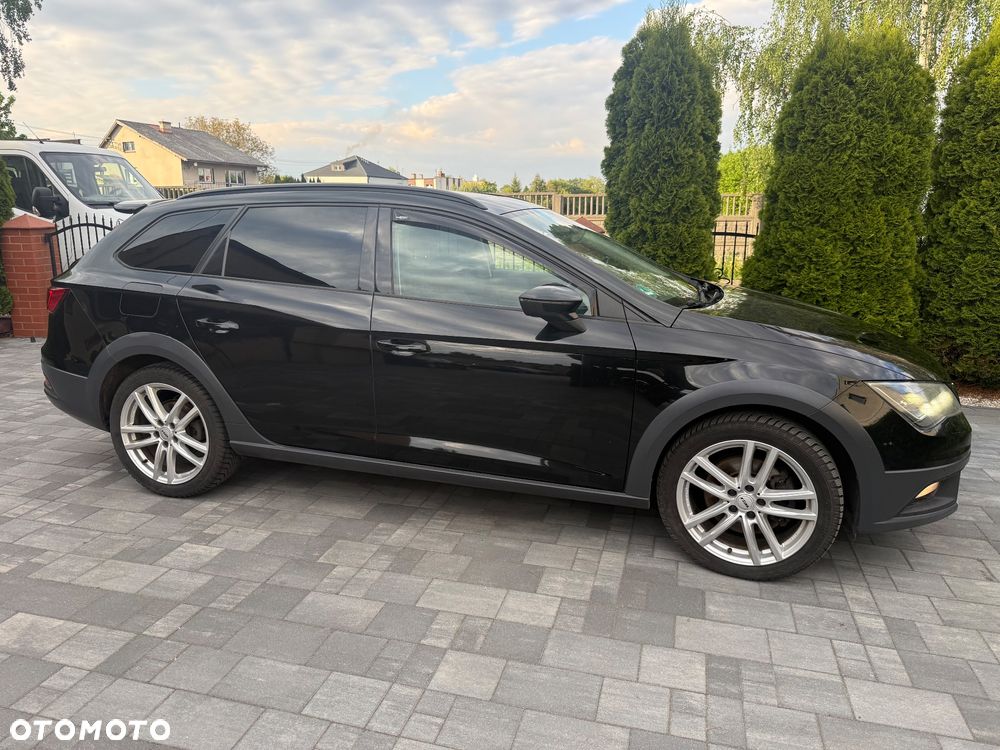Seat Leon Sportstourer 2.0 TDI Start&Stop 4Drive DSG X-Perience - 6