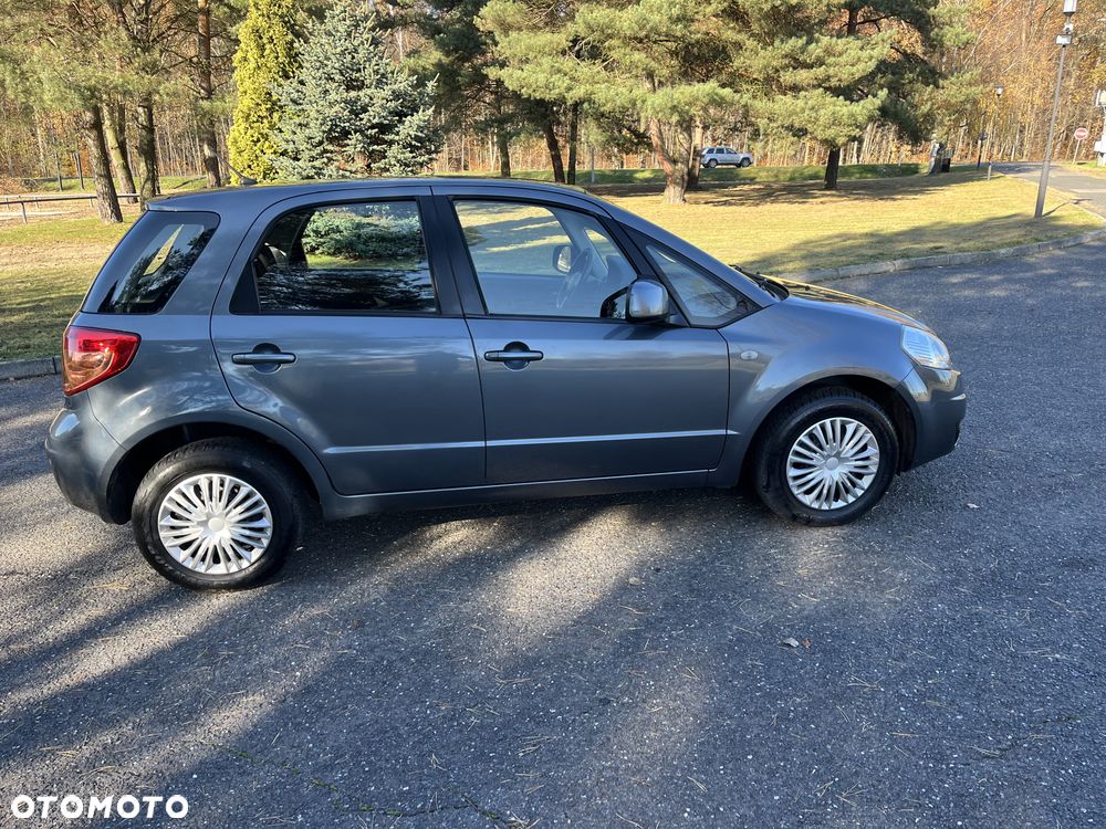 Suzuki SX4 1.6 GLX / Comfort - 4
