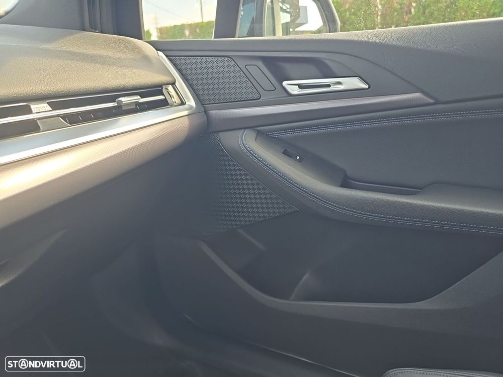 BMW 225xe Active Tourer e xDrive Pack Desportivo M - 29