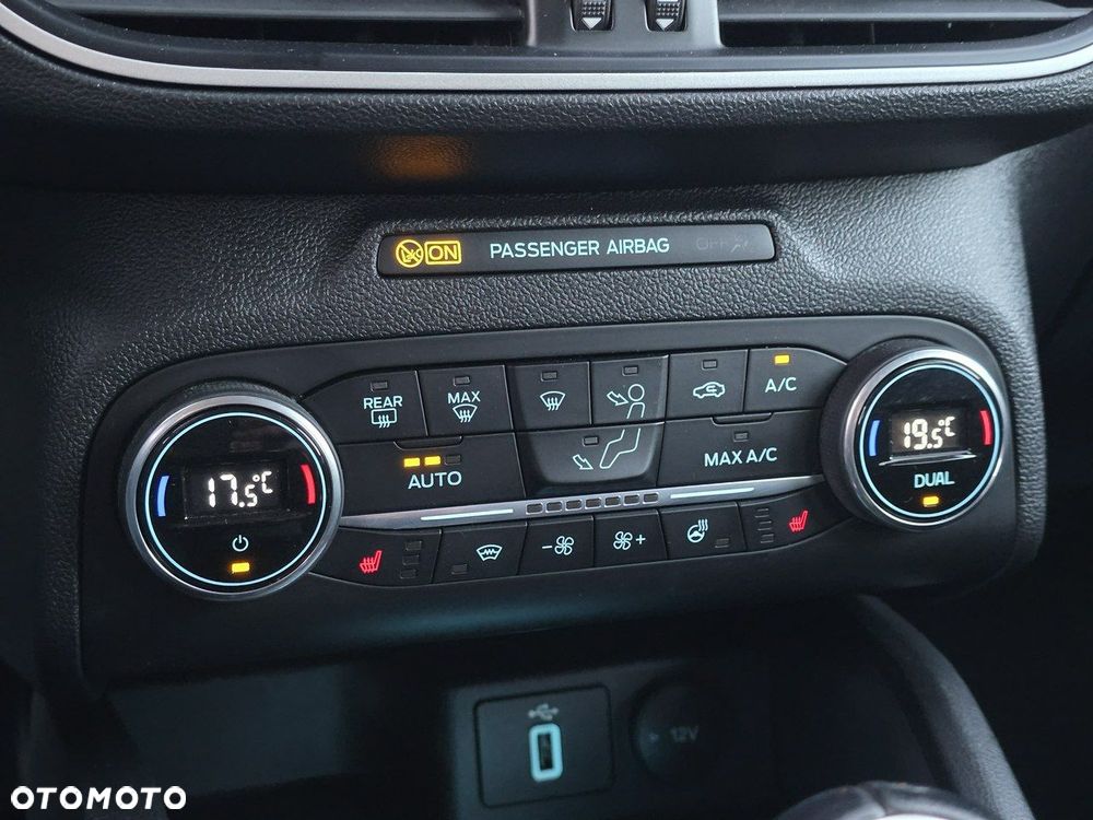 Ford Focus - 20
