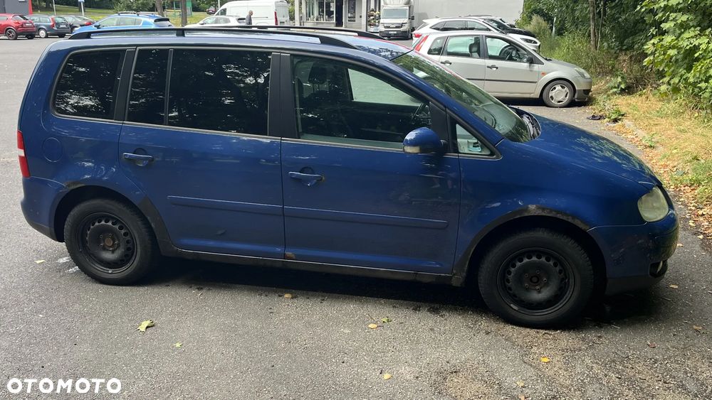 Volkswagen Touran 2.0 TDI Highline - 1