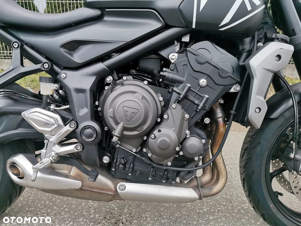Triumph Trident - 13