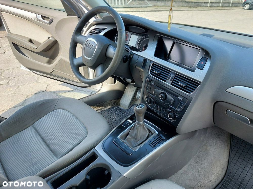 Audi A4 Avant - 15