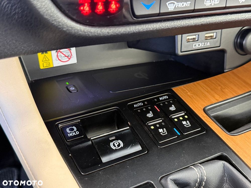 Lexus RX - 28