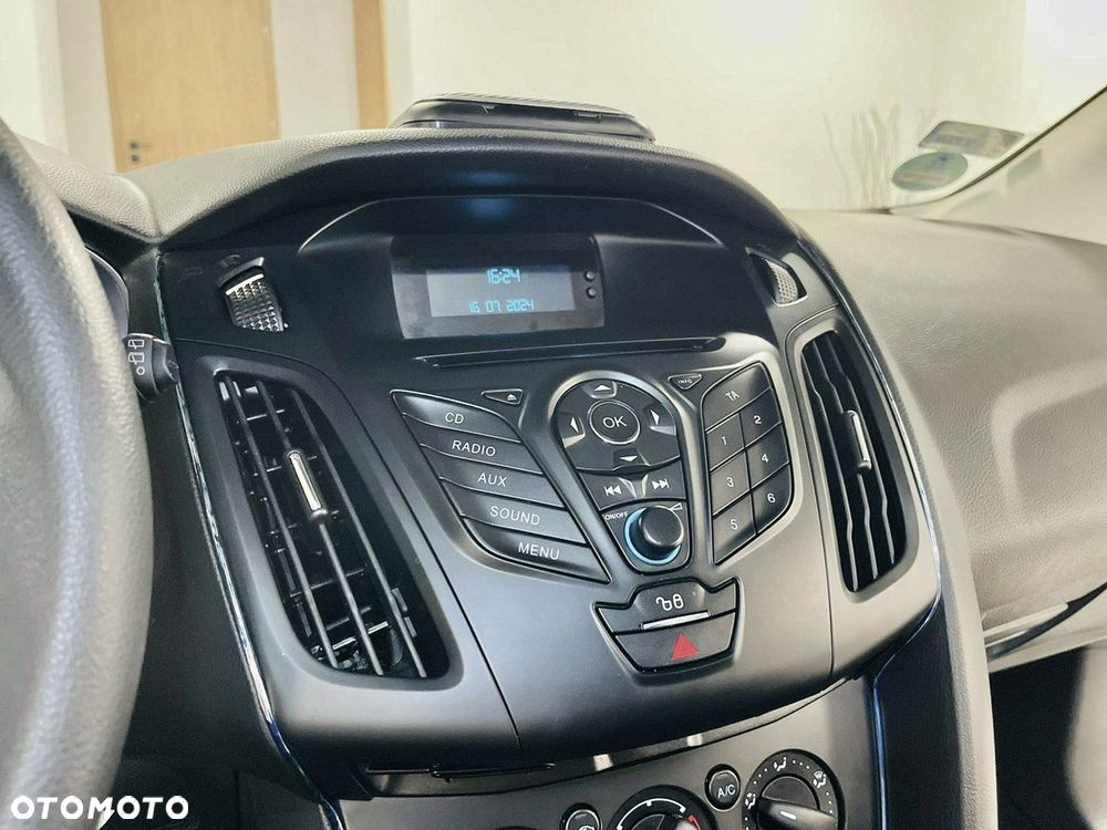 Ford Focus 1.0 EcoBoost Start-Stopp-System Ambiente - 28