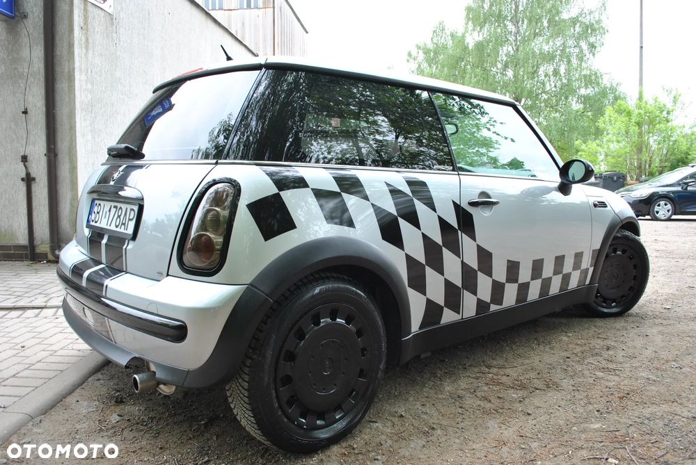 MINI ONE - 10