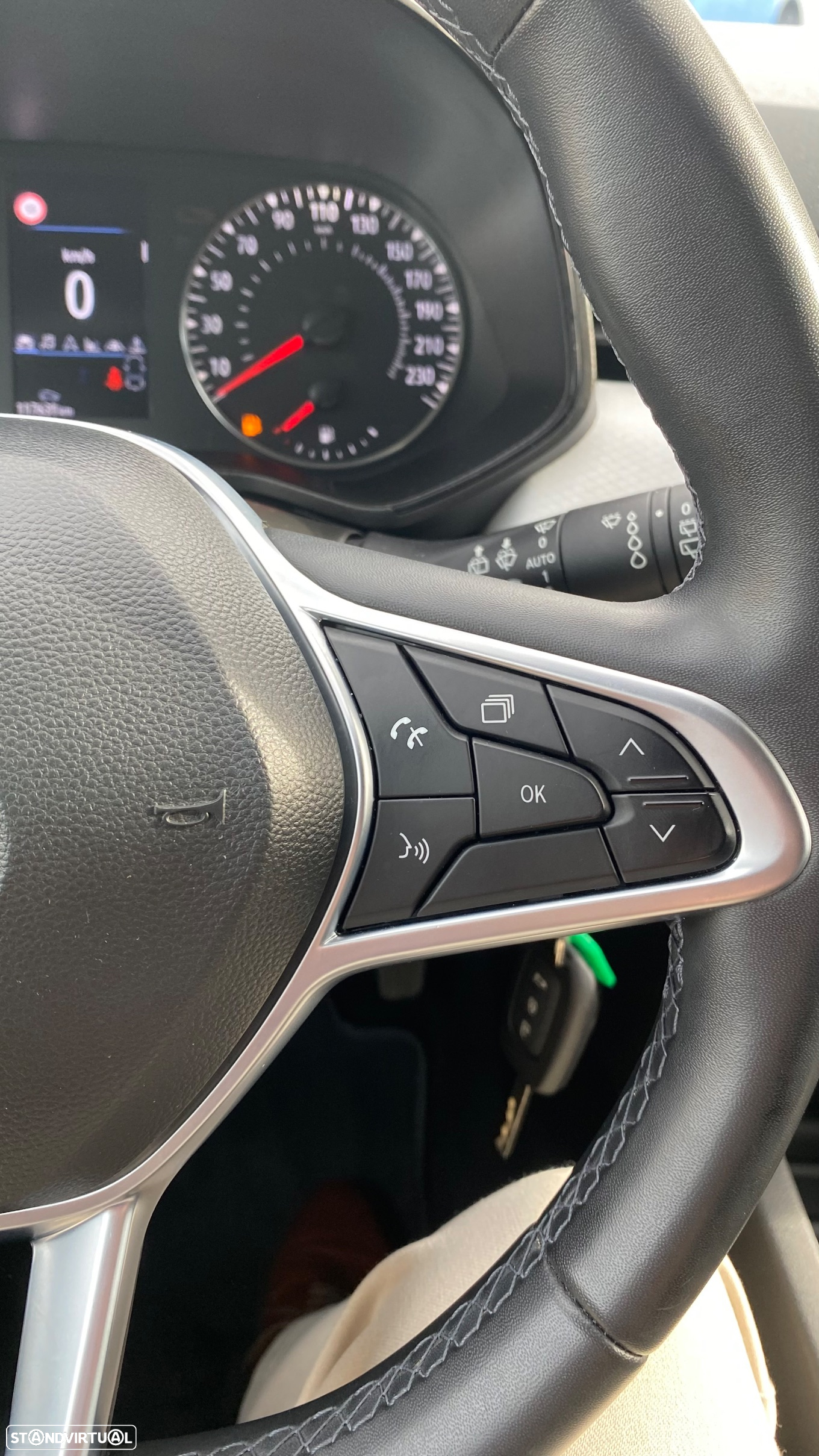 Renault Clio 1.0 TCe Limited Bi-Fuel - 33