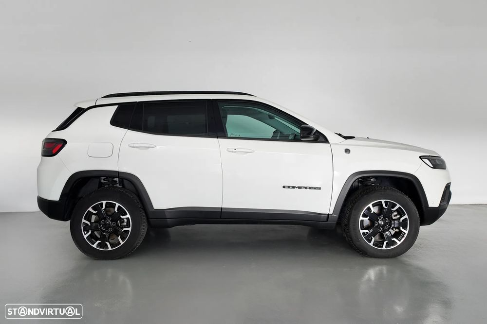 Jeep Compass 1.3 TG Trailhawk - 4
