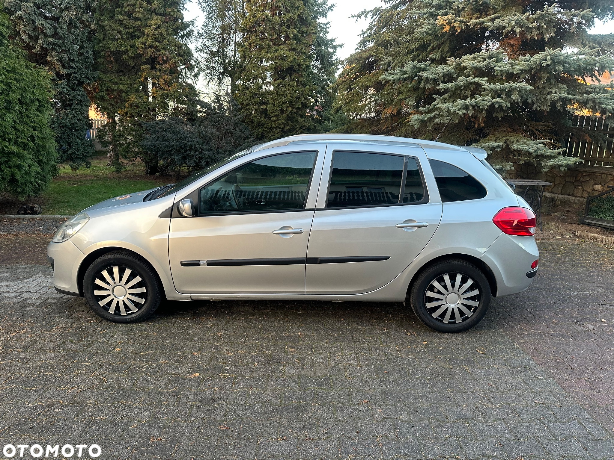 Renault Clio 1.2 16V Privilege - 4