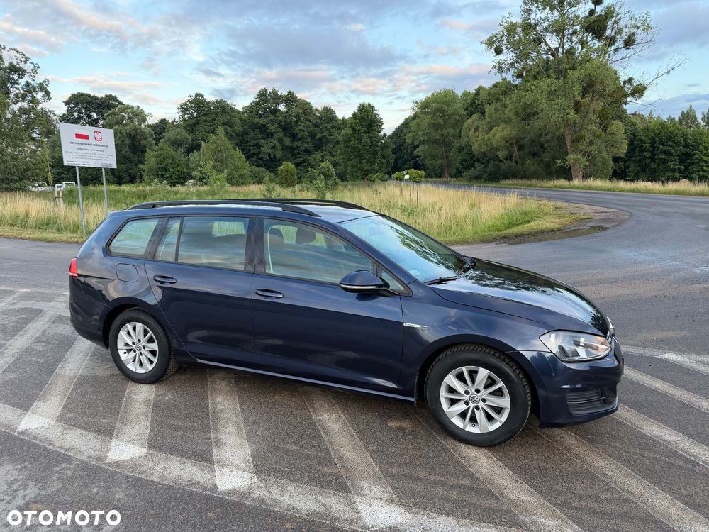 Volkswagen Golf 1.6 TDI BlueMotion Trendline - 16
