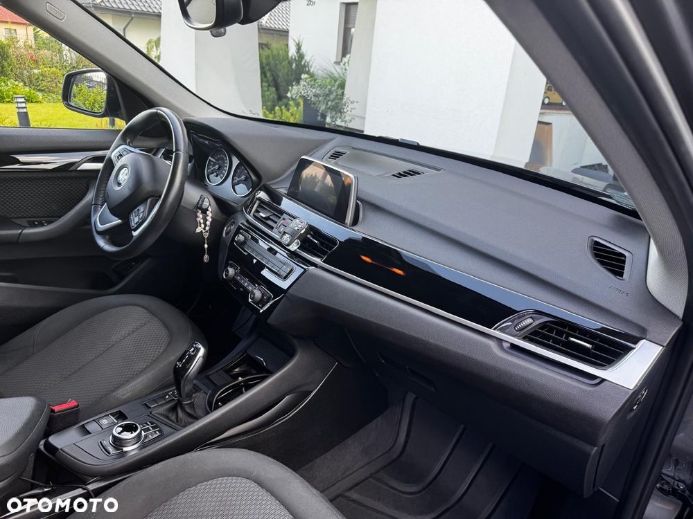 BMW X1 sDrive18i - 8