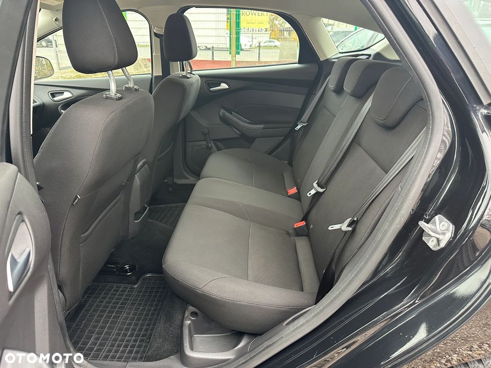 Ford Focus - 26