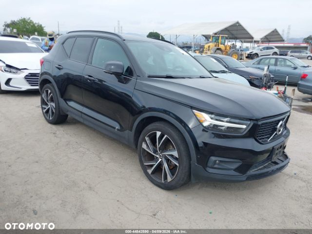 Volvo XC 40 T5 AWD Geartronic R-Design - 1