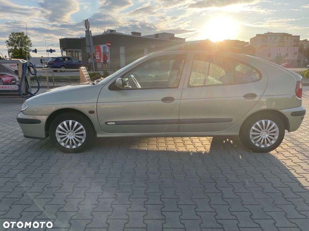 Renault Megane 1.4 RN 16V (klm) - 4