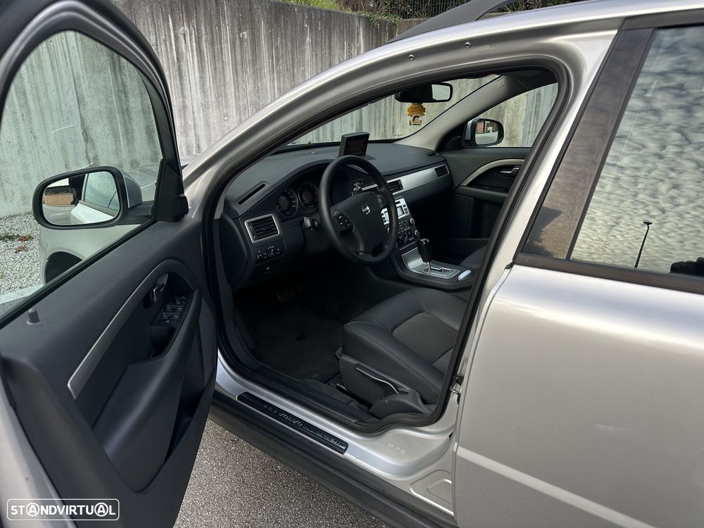 Volvo V70 2.4 D5 Summum Geartronic - 16