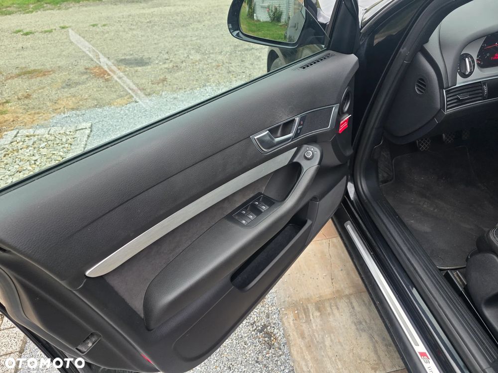Audi A6 Avant - 15