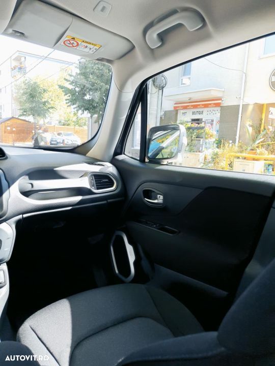 Jeep Renegade 1.0 T-GDI Sport - 35
