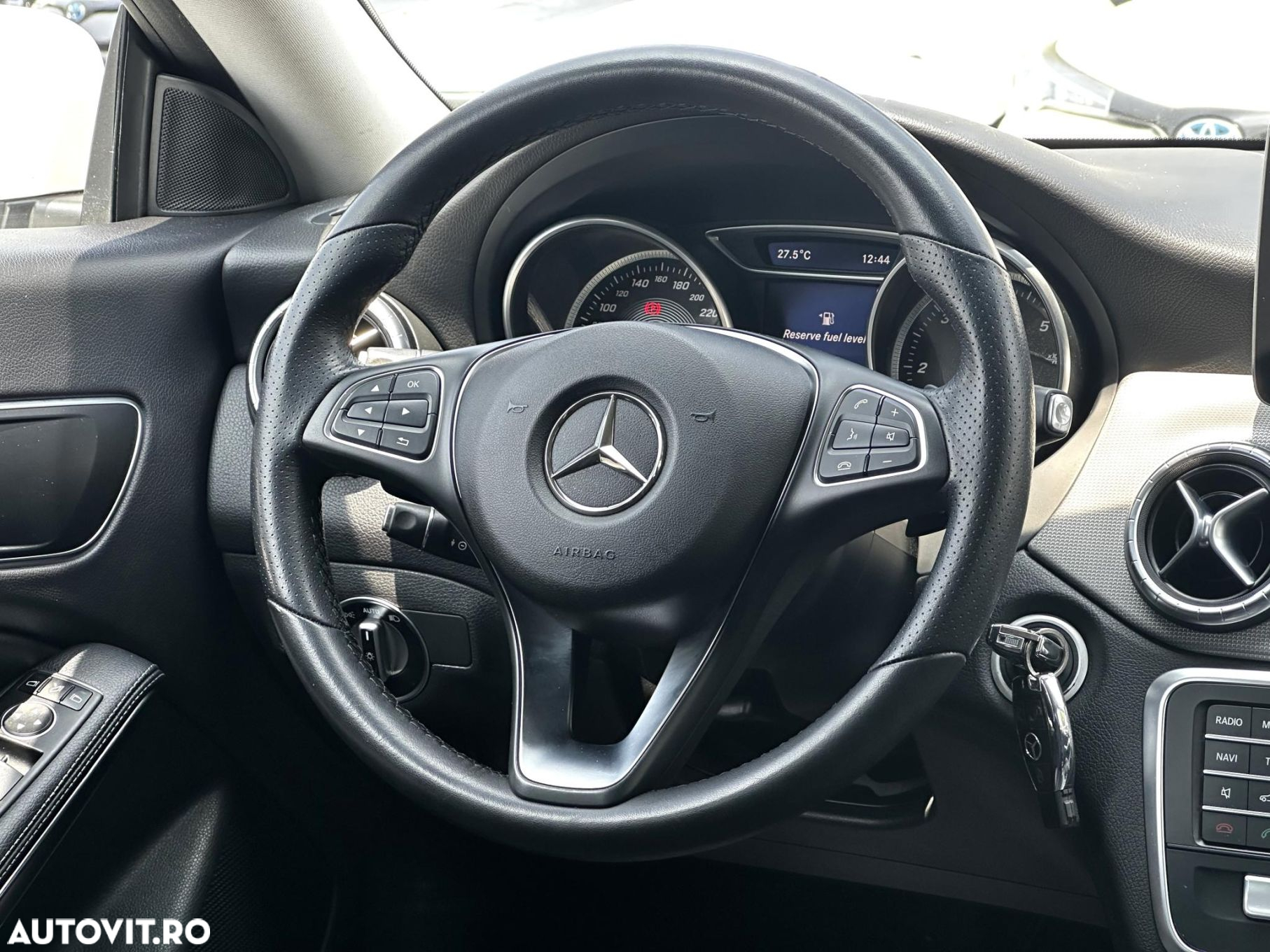 Mercedes-Benz CLA - 10