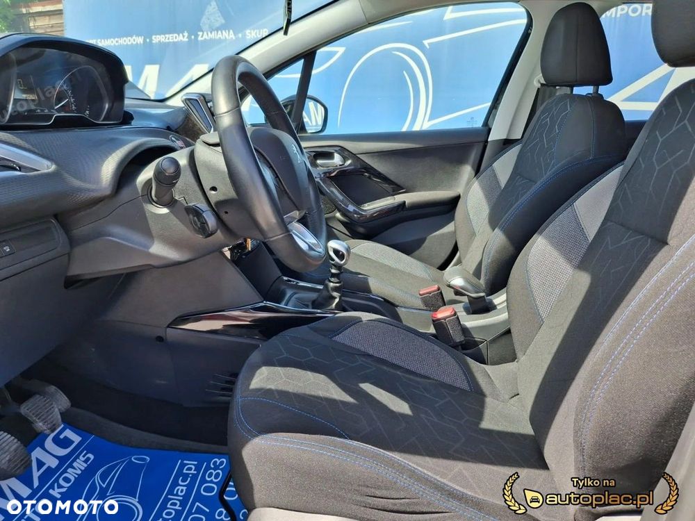 Peugeot 2008 - 15