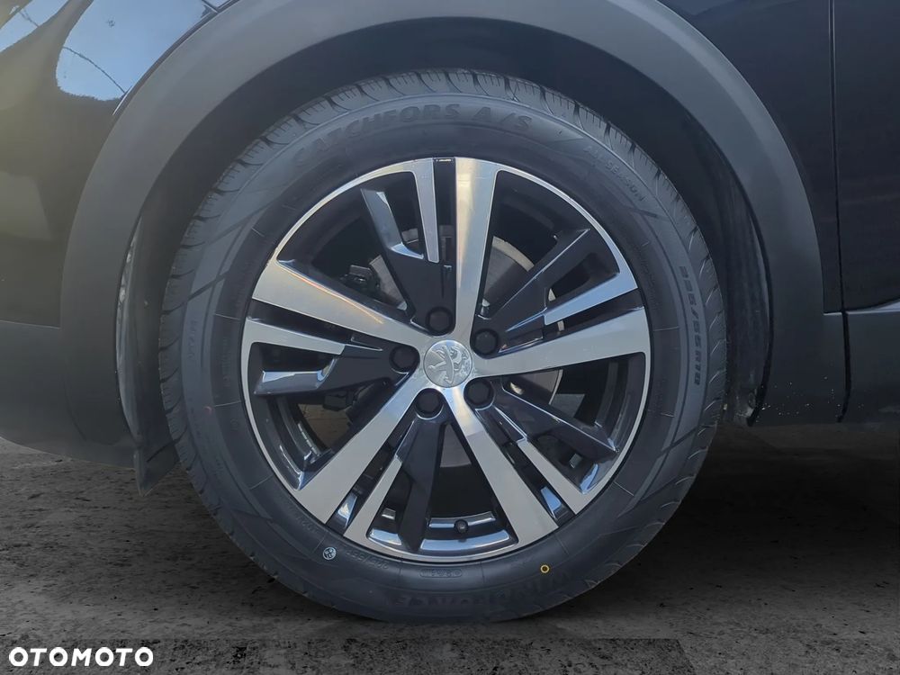 Peugeot 3008 1.2 PureTech Allure S&S EAT6 - 21