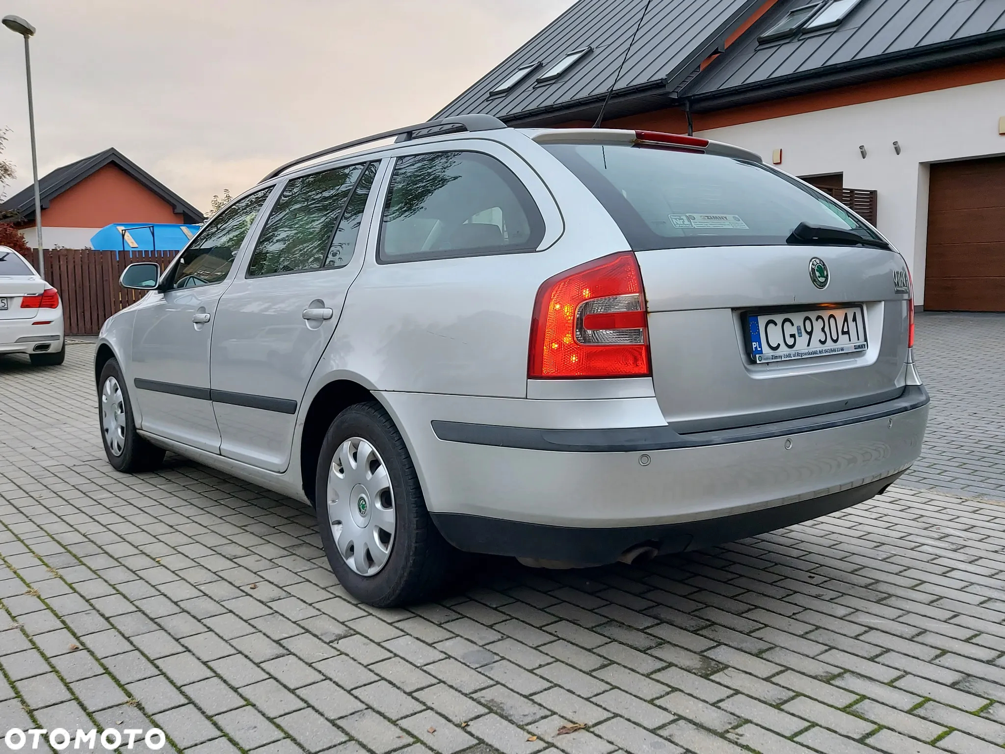 Skoda Octavia 1.6 FSI Ambiente - 3