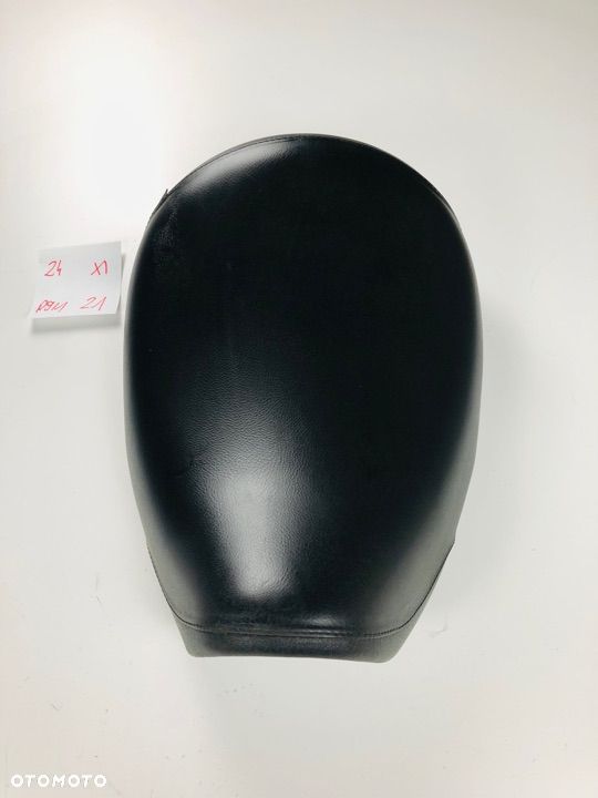 Triumph Adventure 900 96-01 siedzenie fotel kanapa kierowcy - 1