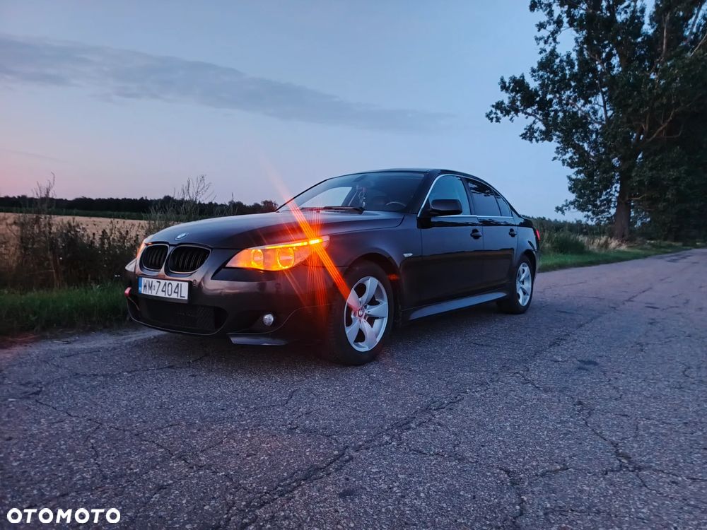 BMW Seria 5 523i - 4