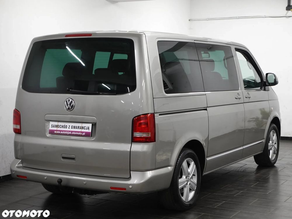 Volkswagen Multivan - 8
