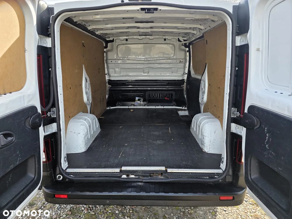 Opel Vivaro - 9