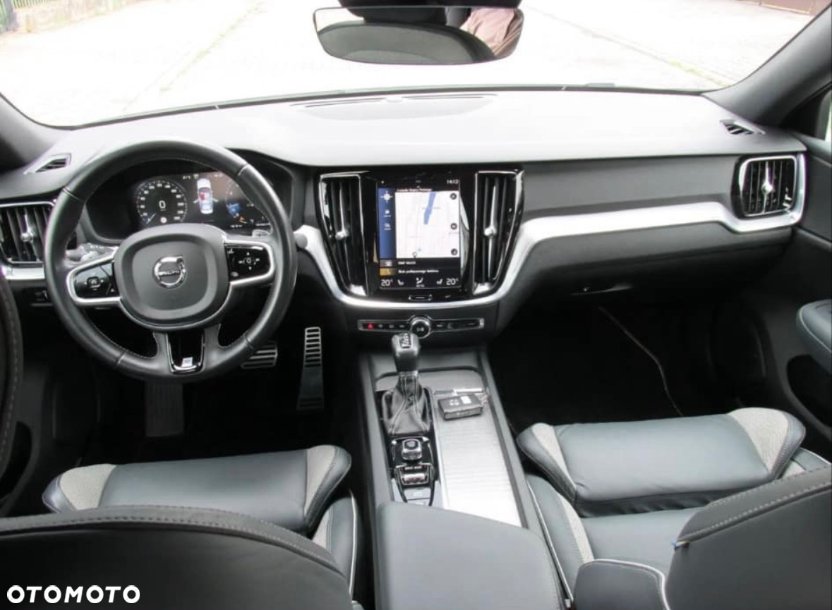Volvo S60 T4 Drive-E R-Design Kinetic - 4