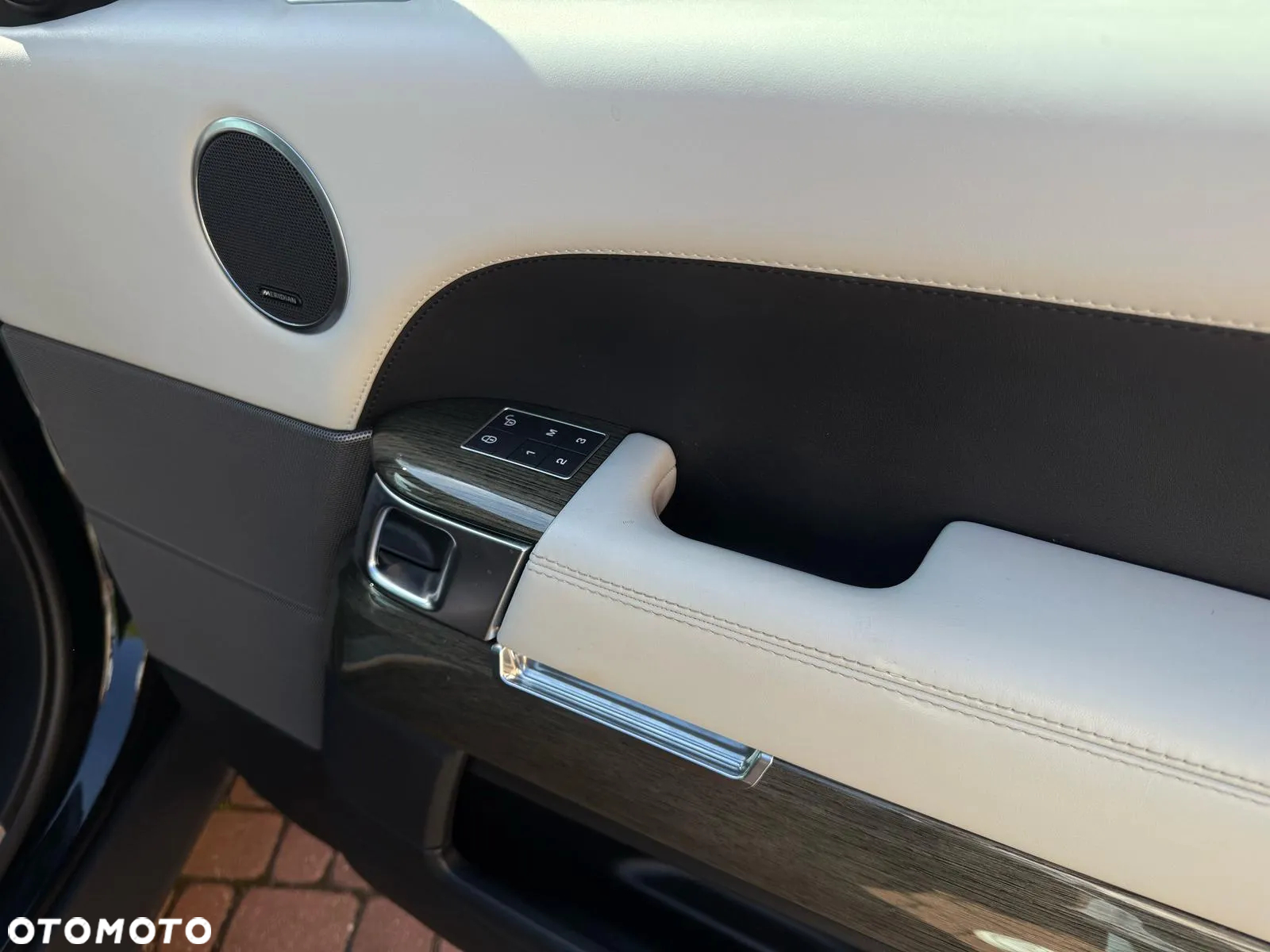 Land Rover Range Rover Sport - 25