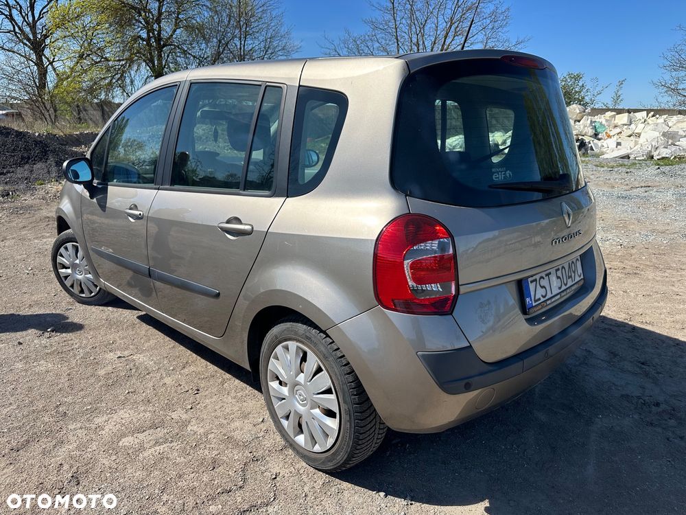 Renault Modus - 11